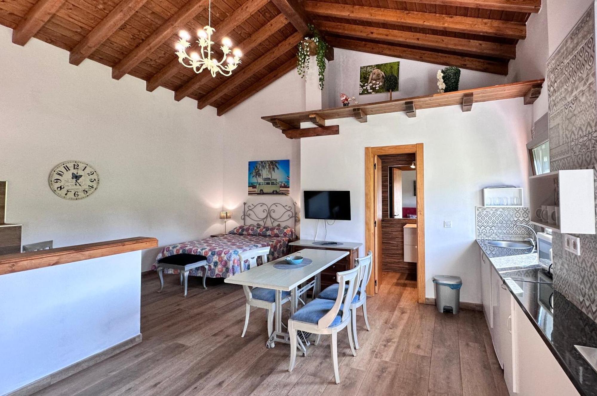 Apartamentos Rurales Sobremazas Eksteriør bilde